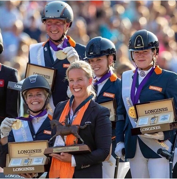 Команда Нидерландов одержала победу на Чемпионате Европы по паралимпийской выездке.  Российская команда заняла восьмое место