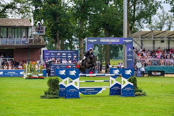 Тибо Спитс выиграл Гран-при LGCT в Ризенбеке