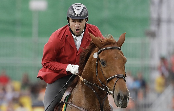 Александр Лесун завоевал золото Олимпиады в соревнованиях по современному пятиборью