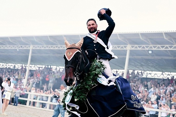 HORSEKA Derby: Сергей Петров одержал победу в Гран-при